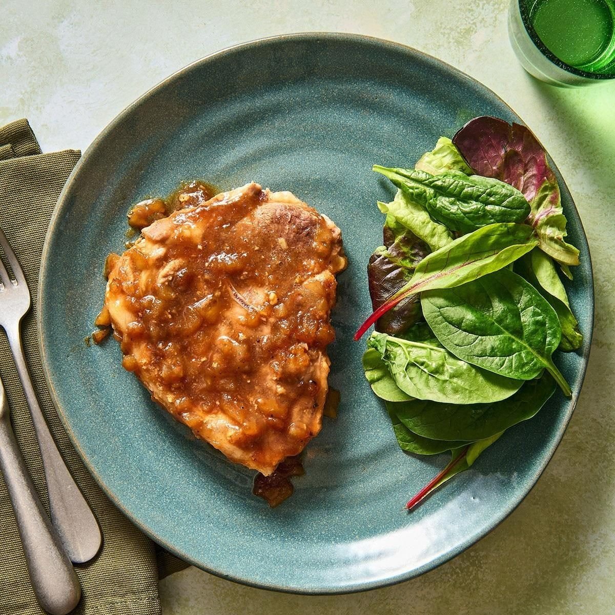 Pork Chops and Applesauce